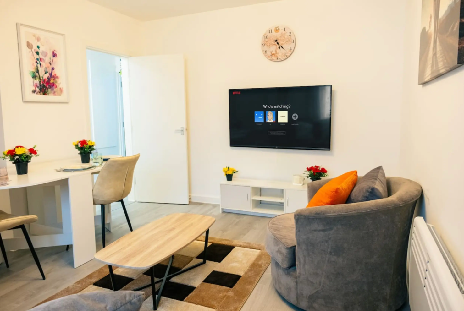 2-bed contractor flat in Cardiff for 4 guests